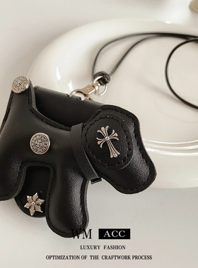 黑色小狗皮革墨镜包包项链眼镜夹收纳挂脖锁骨链感百搭项饰女