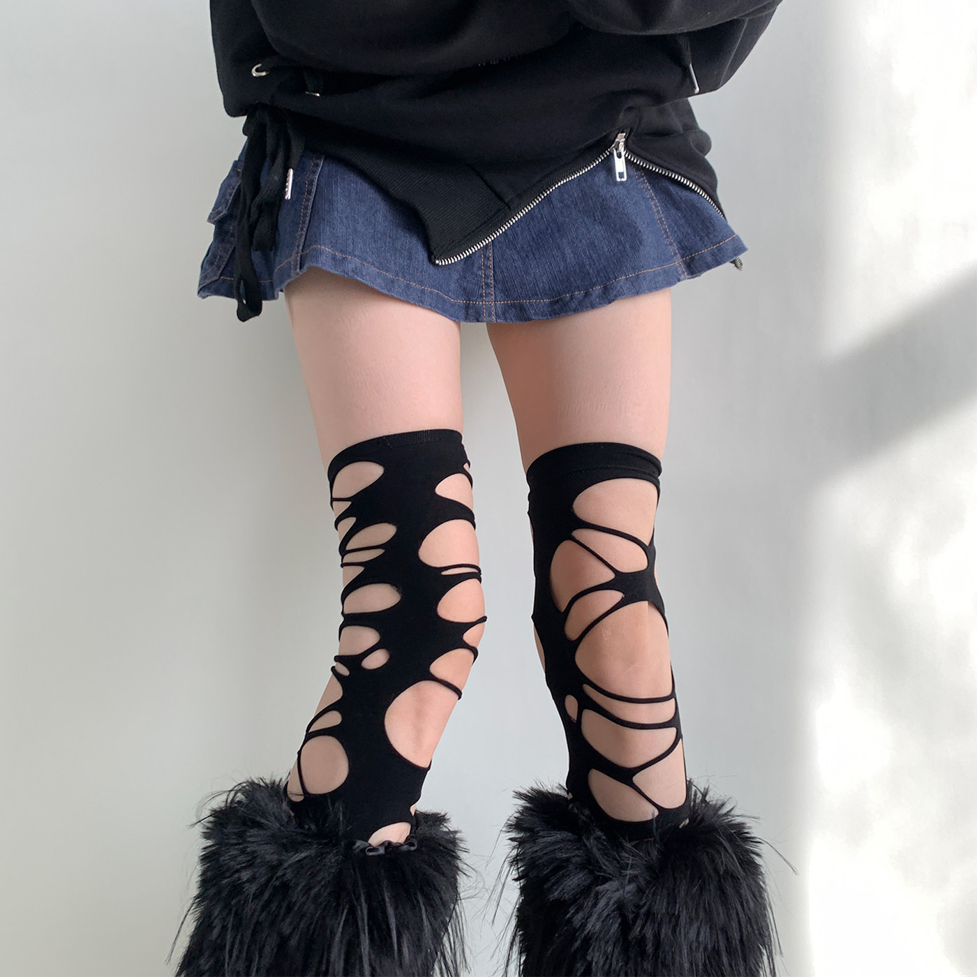 夜间教习室渔网袜女白色不规则破洞丝袜y2k万圣节穿搭过膝长筒袜,淘宝优惠券,粉丝福利购,淘宝优惠卷