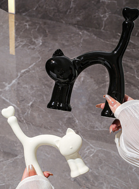 简约小众爱心小猫咪摆件