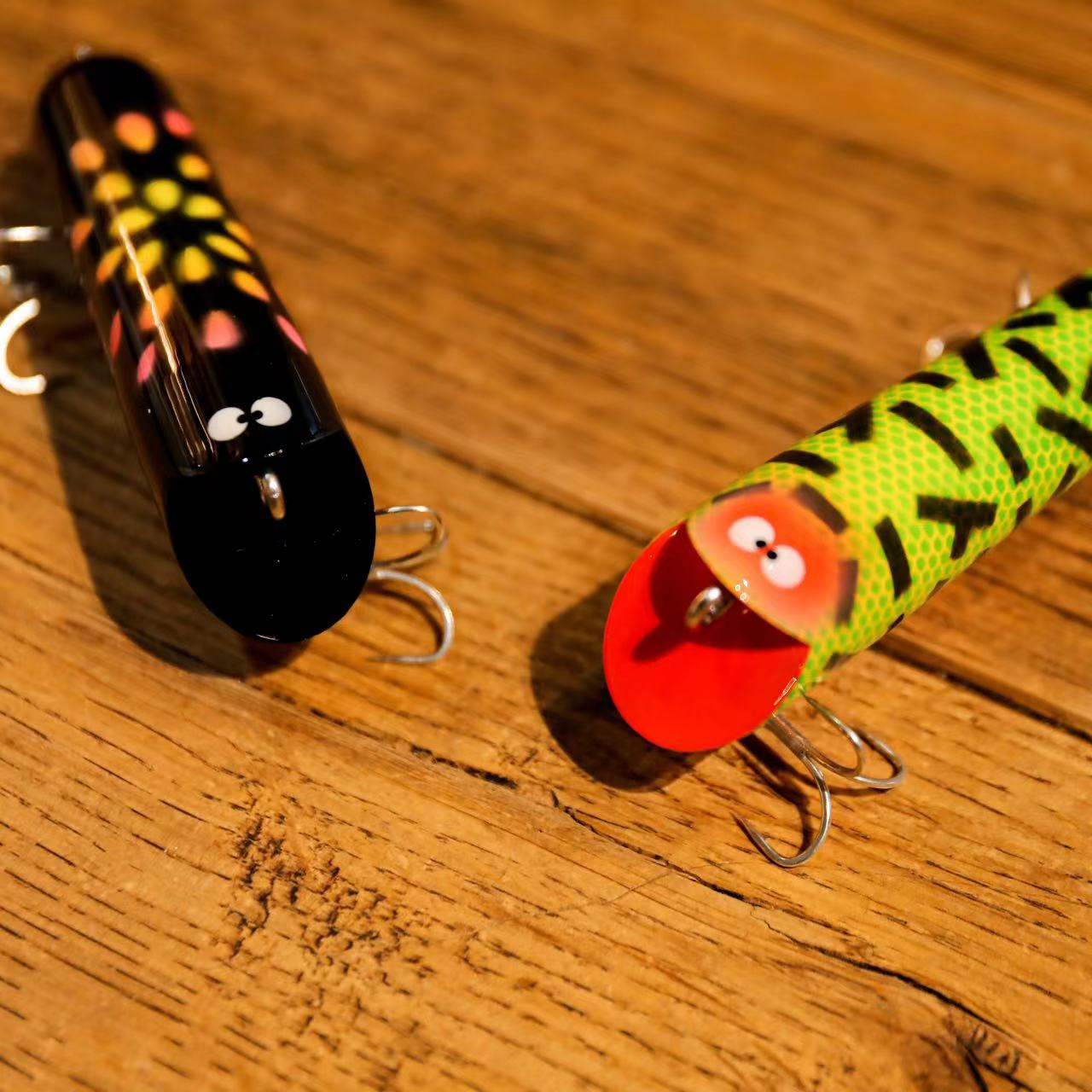 日本生产REPLY手工船钓12g复古鲈鱼路亚饵水面系拖拉机浮水螺旋桨 - 图1