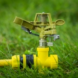 Вращение 360-Дегрика сельскохозяйственного ирригационного спринклерного сада. Автоматическая распылительная атомизация, охлаждающая и аэрозольная ирригационная рука