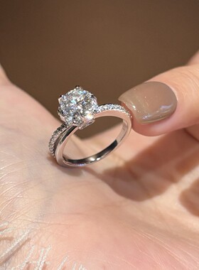 S925镀PT950莫桑石1克拉钻戒