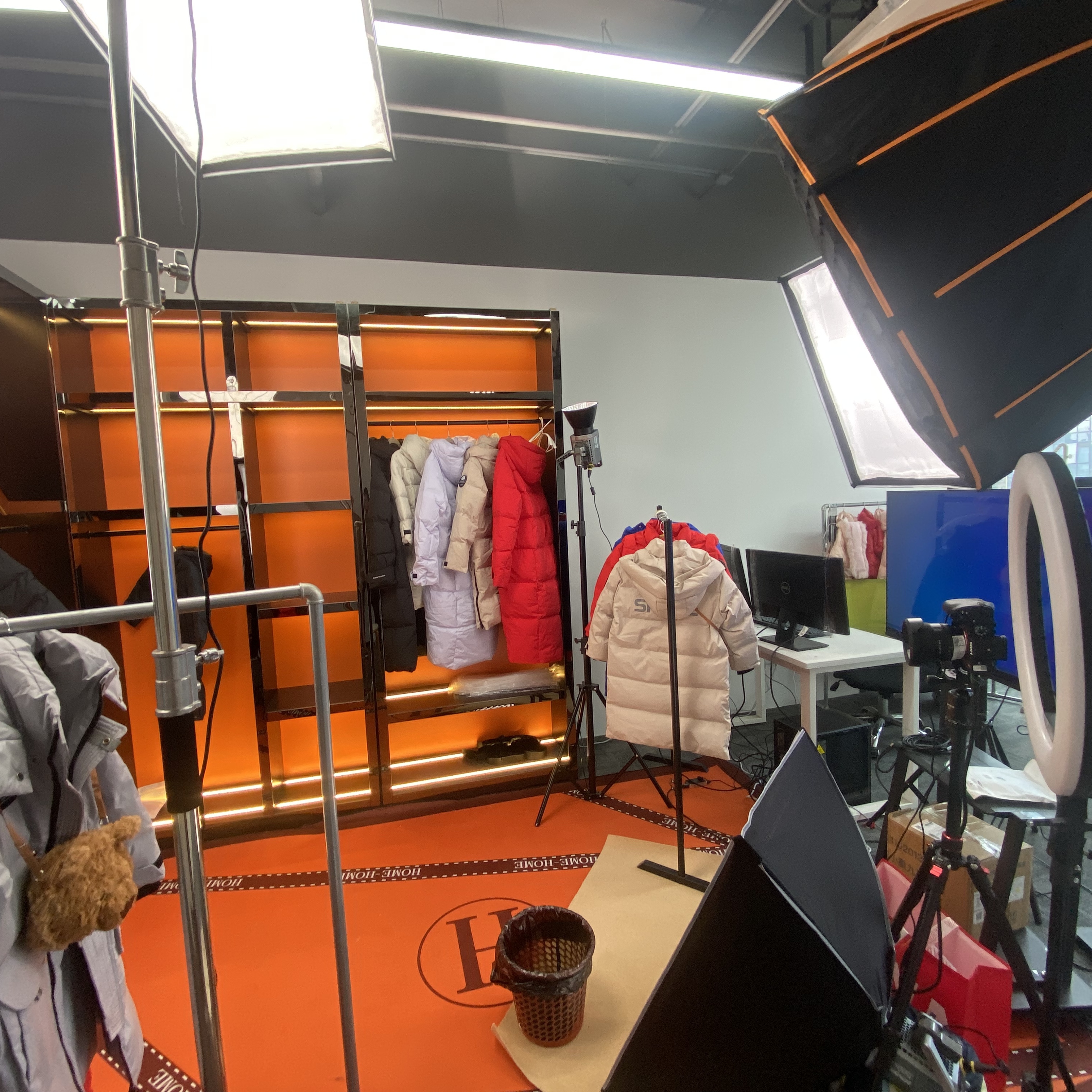 全套直播相机设备租凭,免费全半身直播间搭建,带货娱乐, - 图2