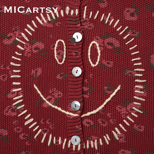 MICartsy王紫珊配饰车togo系列早春新款手工刺绣笑脸针织衫 - 图1