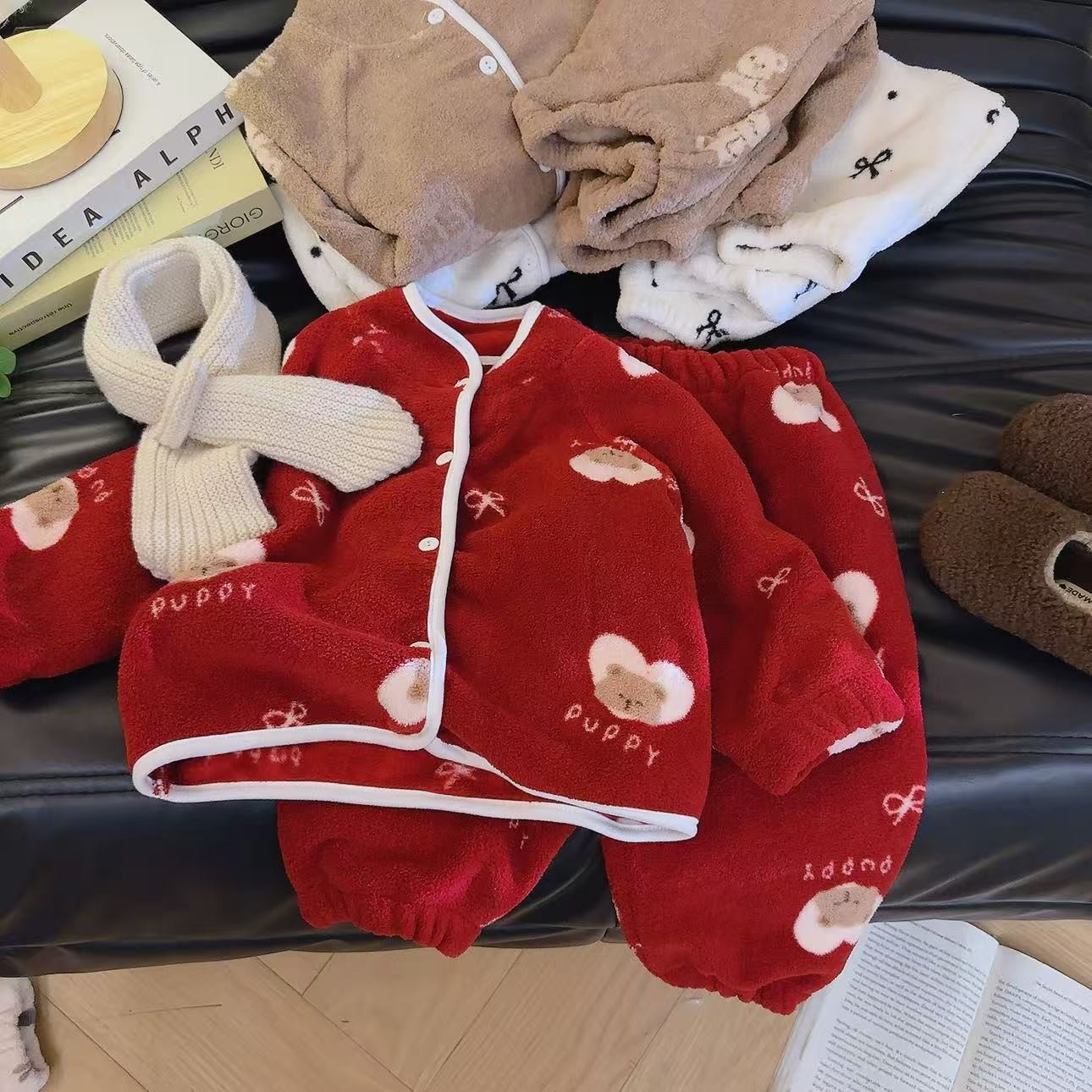 女童睡衣法兰绒儿童保暖家居服秋冬款女孩珊瑚绒宝宝加厚开衫套装 - 图1