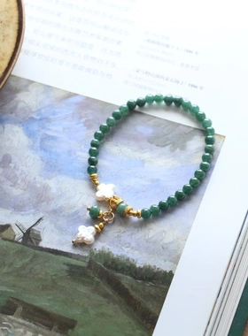 四叶草珍珠翡翠手链 异形珍珠简约复古轻奢珍珠手串原创设计