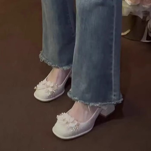 国风配旗袍玛丽珍高跟鞋女2026秋季新款绝美高跟婚鞋伴娘粗跟单鞋 - 图2