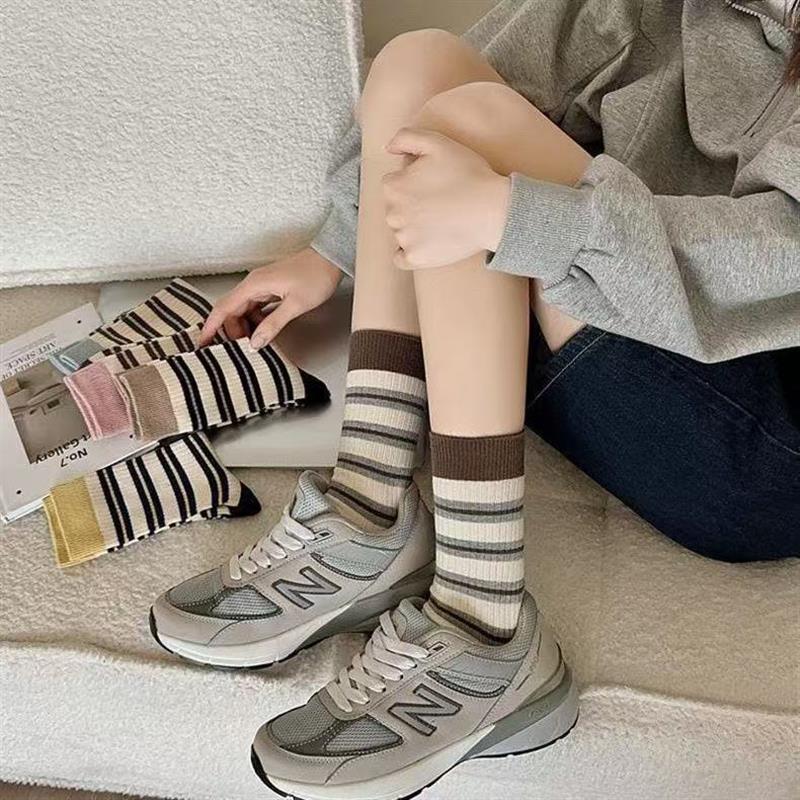 20双 韩系ins袜子多巴胺撞色条纹竖条中筒秋冬甜美学院少女堆堆袜 - 图1