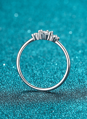 s925银镀18K金镀pt950铂金女神款轻奢个性六爪排戒莫桑石戒指礼物