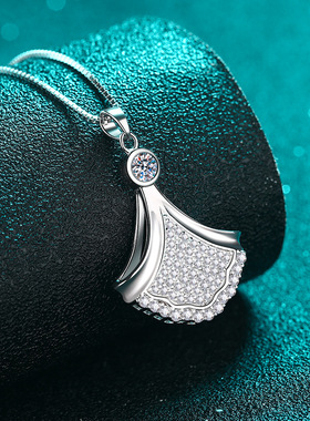 S925纯银镀18K金莫桑石小裙子吊坠项链优雅高级ins风镀PT950 铂金