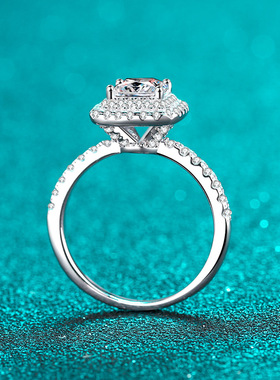 s925银镀18K金镀pt950铂金女1克拉公主方莫桑石戒指环轻奢礼物