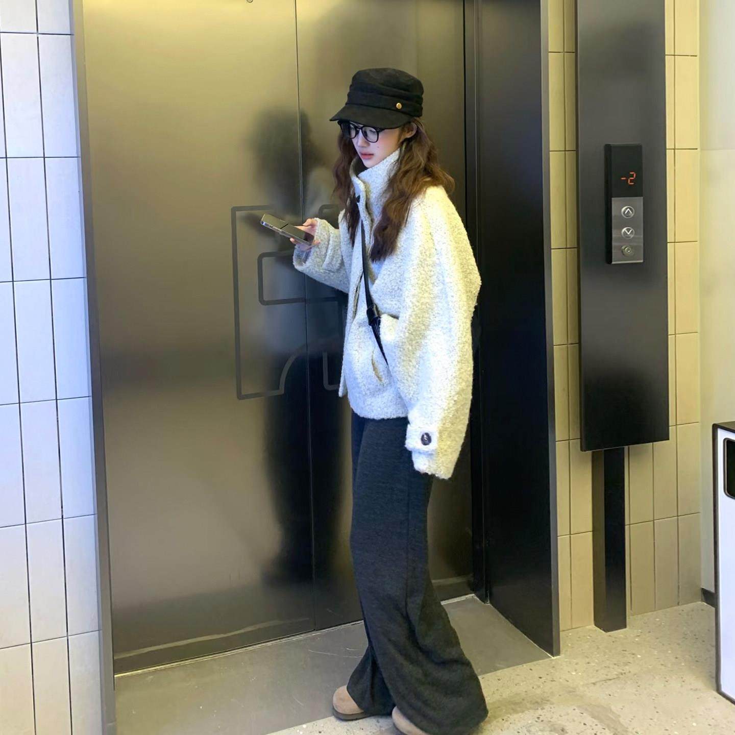 慵懒白色立领短款毛呢外套女秋冬季韩系高级感气质百搭呢子大衣,淘宝优惠券,粉丝福利购,淘宝优惠卷