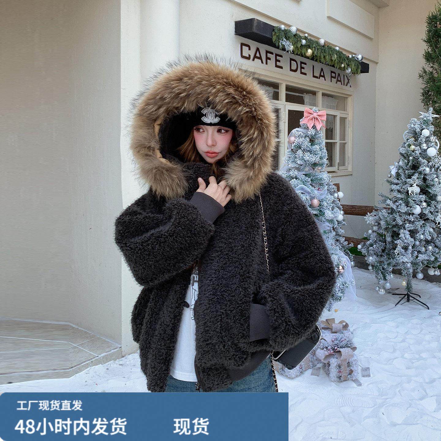 黑色加厚羊羔毛羽绒服外套2025新款女冬短款毛领连帽皮毛一体外套,淘宝优惠券,粉丝福利购,淘宝优惠卷