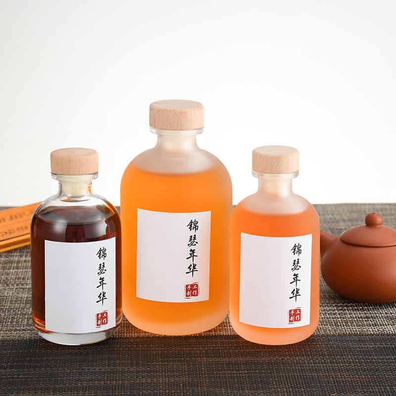 Homemade fruit wine bottle soaked wine sealed glass wine bottle