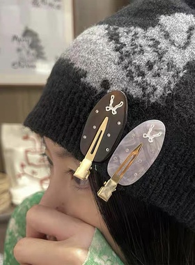 蝴蝶结镶钻中号鲨鱼抓夹