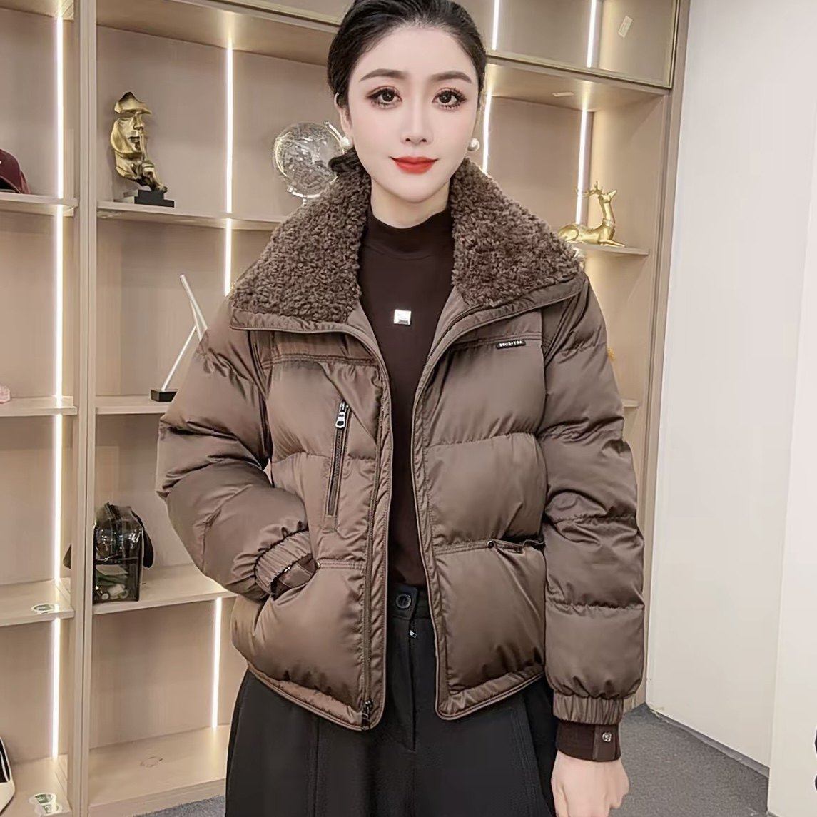 2025冬装新款翻毛领棉服外套百搭欧货休闲韩系短款保暖棉衣女款,淘宝优惠券,粉丝福利购,淘宝优惠卷