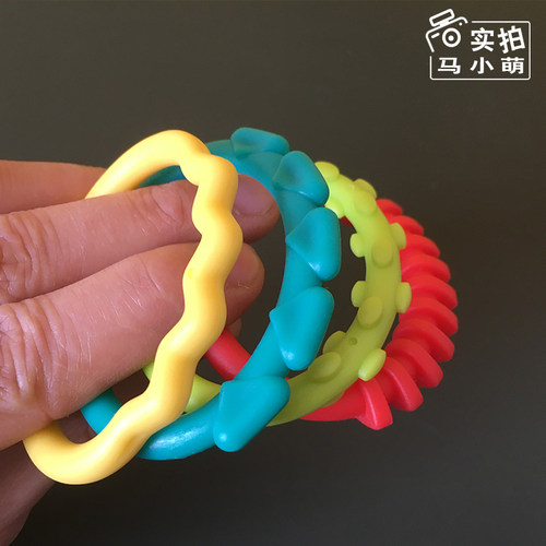 毛绒玩具挂钩环挂扣挂环连环圈配件创意diy婴儿宝宝手抓环0-9个月 - 图1