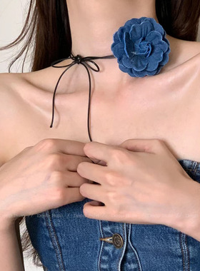 蓝色玫瑰花项链脖子花朵颈带颈花颈链女款2025新款choker锁骨链
