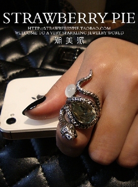 威妮华复古风银水晶蛇蝎装饰戒指