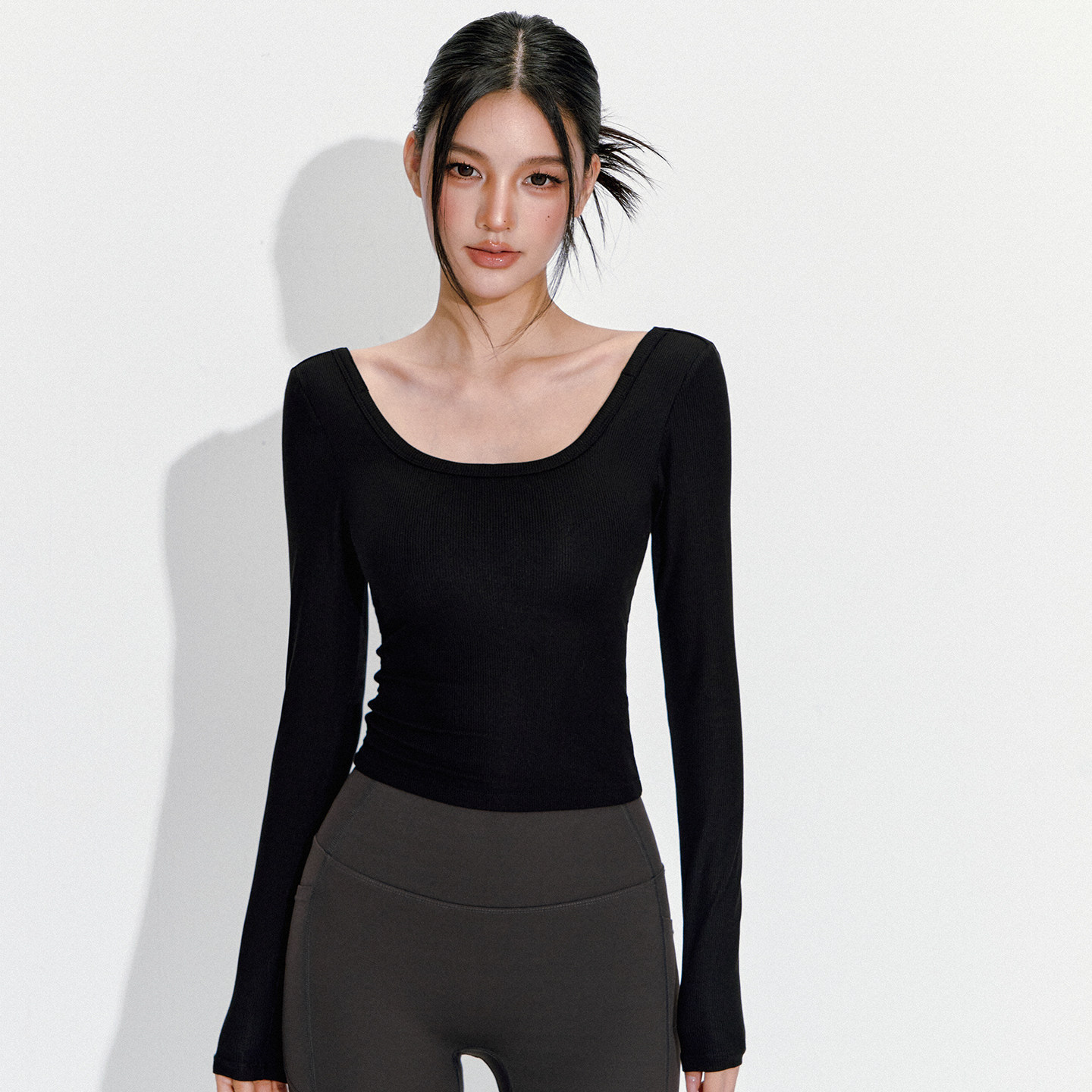 耐吉奥运动套装女高级感2025新款普拉提训练瑜伽服长袖上衣秋冬款,淘宝优惠券,粉丝福利购,淘宝优惠卷