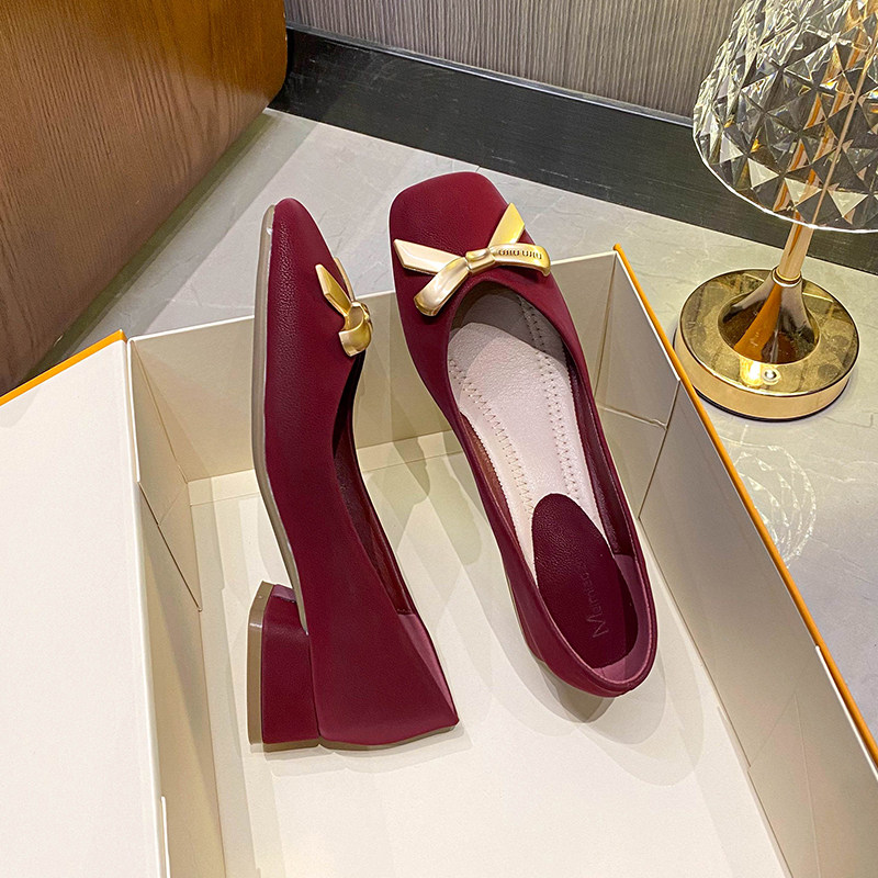 温柔系低跟单鞋通勤上班女鞋2026新款法式方头浅口中跟瓢鞋软皮鞋,淘宝优惠券,粉丝福利购,淘宝优惠卷