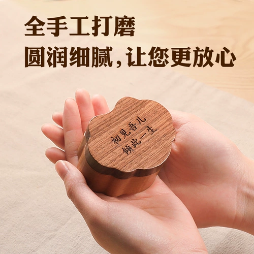 Детский сувенир для хранения пуповины ручной работы