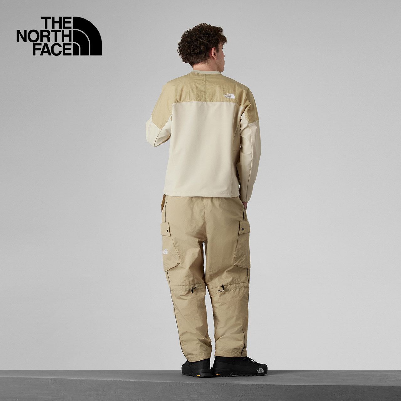 北面UE男套头衫轻薄防泼水城市户外新品TheNorthFace|8CJK,淘宝优惠券,粉丝福利购,淘宝优惠卷