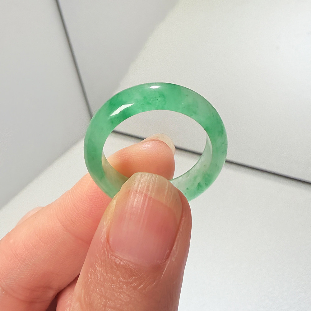 African green ice transparent flower ring can be photographed and selected