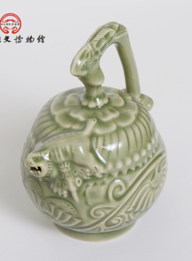 陕西历史博物馆青釉提梁倒流壶