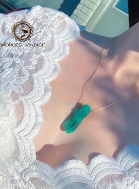 赞比亚祖母绿色粗糙水晶石晶项链