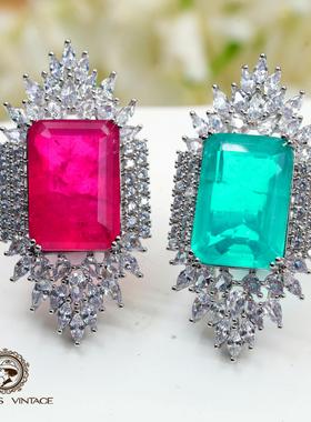 加拿大哥伦比亚霓虹灯石戒指