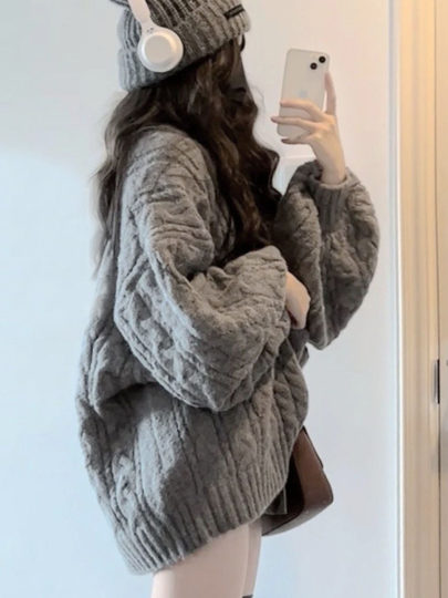 加厚版！高级感V领灰色麻花毛衣女秋装宽松复古灯笼袖针织慵懒风