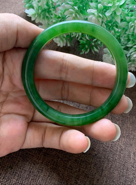 新货爆款天然俄料和田玉碧玉阳绿色手镯玉镯菠菜绿镯子55圈口女款