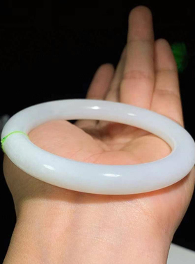 新货爆款天然俄料和田玉白玉圆条手镯玉镯白玉镯子56圈口女款