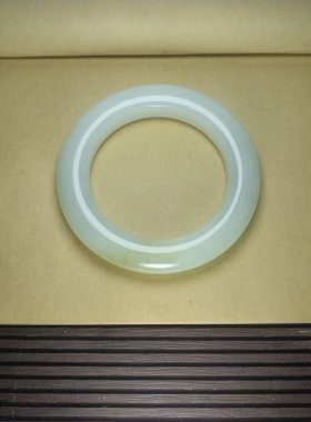 新货天然和田玉俄料糖白玉胖圆条手镯玉镯糖白玉镯子59.5-59圈口