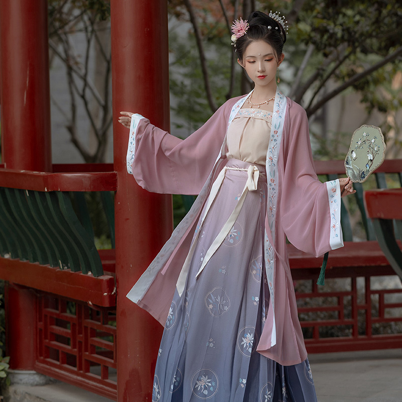 赭颜汉服 原创正品宋制汉服女百迭裙绣花褙子吊带中国风 萤火之夏 赭颜汉服 原创正品宋制汉服女百迭裙绣花褙子吊带中国风 萤火之夏