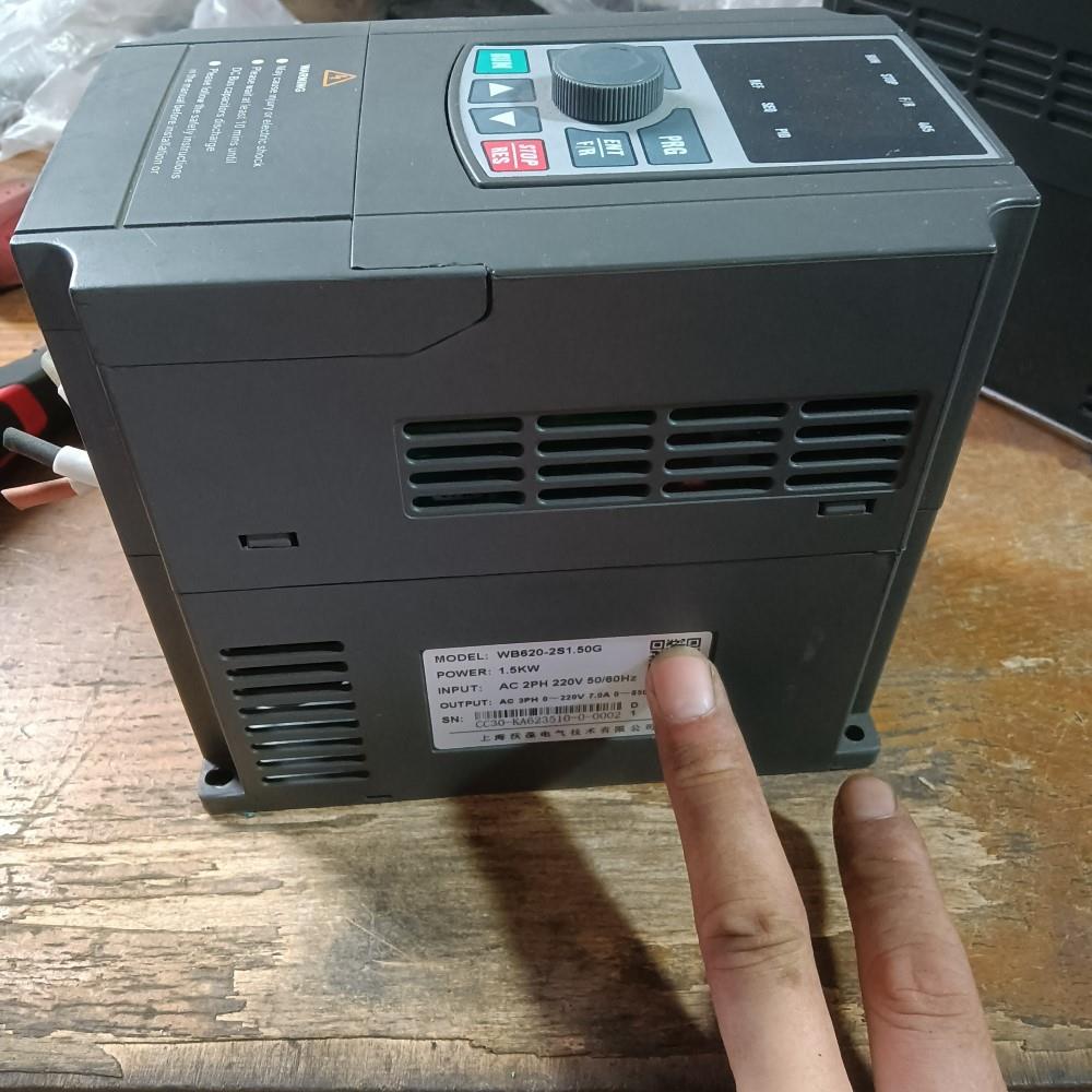 上海沃葆变频器WB620-2S1.50G1.5kw2 - 图1