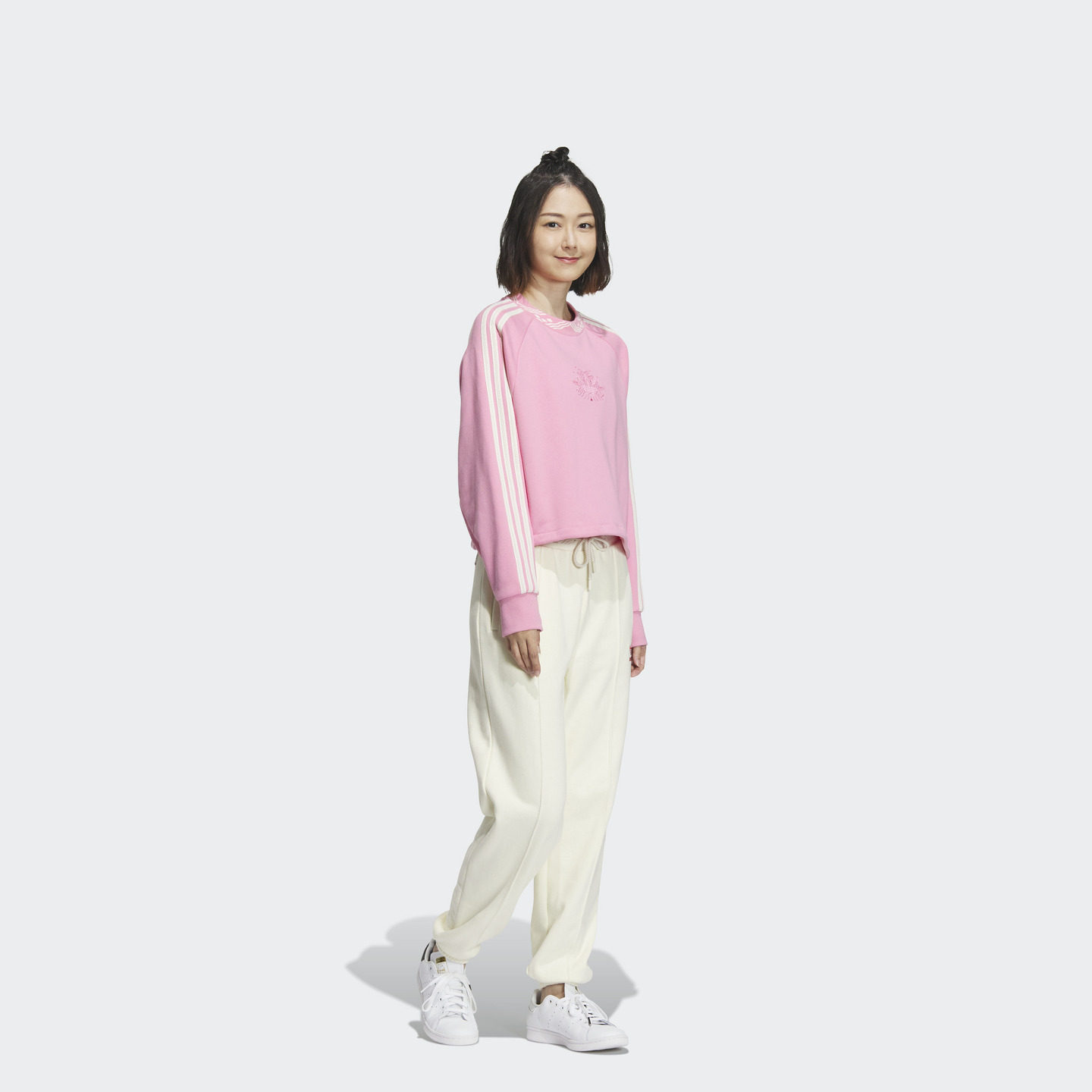 马思纯同款阮菲菲联名运动卫衣女装adidas阿迪达斯三叶草