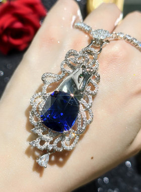 马到功成气质晚宴礼服吊坠项链女