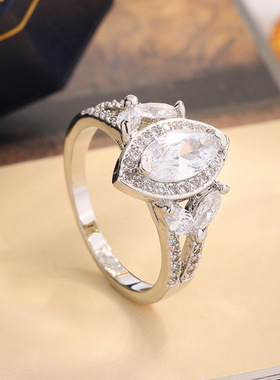 超闪满钻戒指镶嵌马眼锆石钻戒女