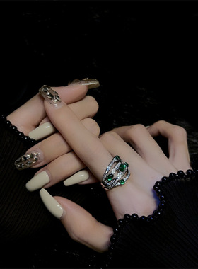 复古指环戒指网红彩宝轻奢高级感