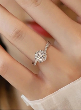 1克拉六爪八心八箭精致女戒指ins