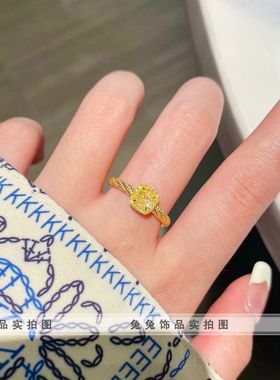 黄水晶戒指女轻奢超闪小方糖麻花个性高级感食指戒