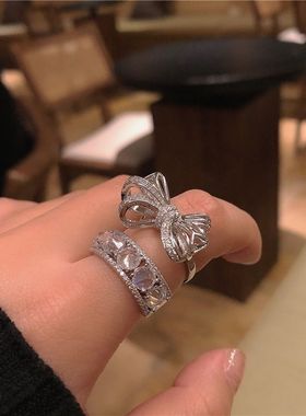 美炸高级感小众轻奢温柔锆石超闪排钻戒指开口蝴蝶结网红ins指环