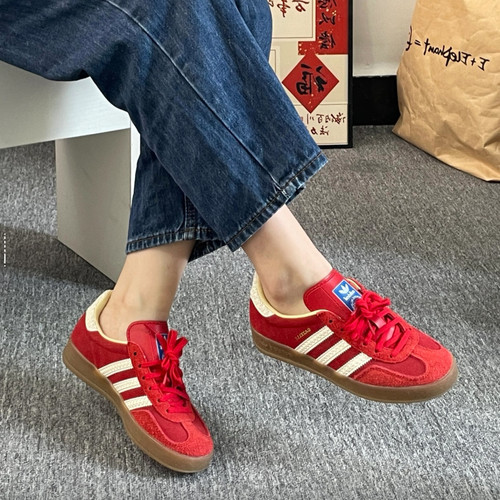阿迪达斯 adidas originals GAZELLE INDOOR德训低帮板鞋IF1809 - 图1