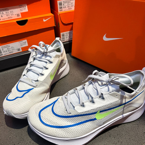 耐克Nike Zoom Fly 4舒适透气低帮休闲运动跑步鞋男款CT2392-100 - 图3