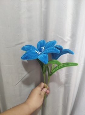 成品批发扭扭棒百合花束仿真花手工制作送朋友摆摊拍照居家材料包