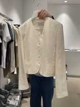 Nine 2022 0422 South Korea East gate stall coat area abigail-7262163