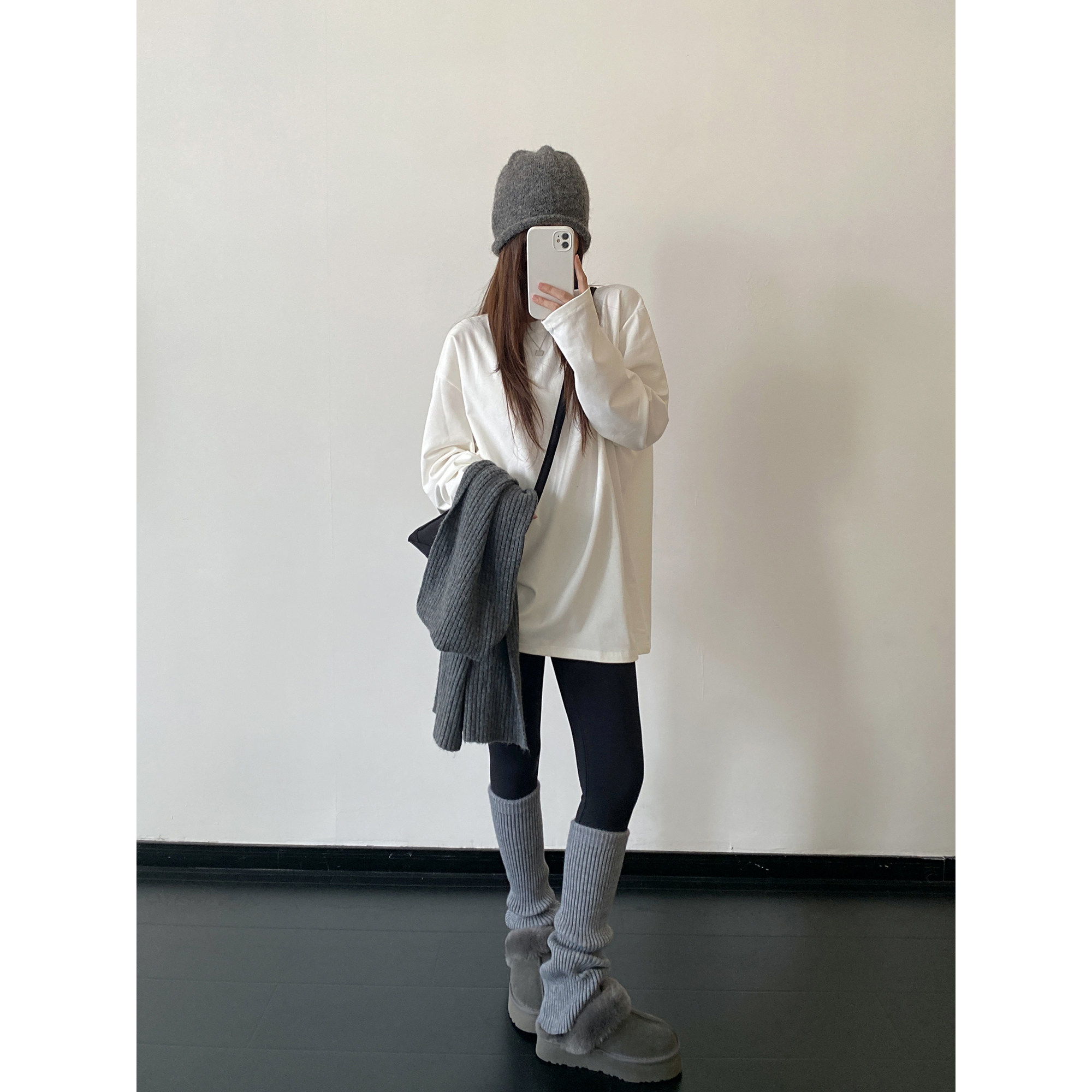 sun柚 简约纯色宽松长袖叠穿白T恤女春秋百搭休闲中长款打底上衣,淘宝优惠券,粉丝福利购,淘宝优惠卷