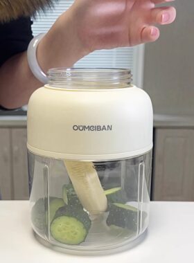 便携式榨汁果汁机小型家用杯子迷你无线电动果蔬菜大容量吨吨杯桶